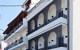 Uphill Unique Boutique Suites