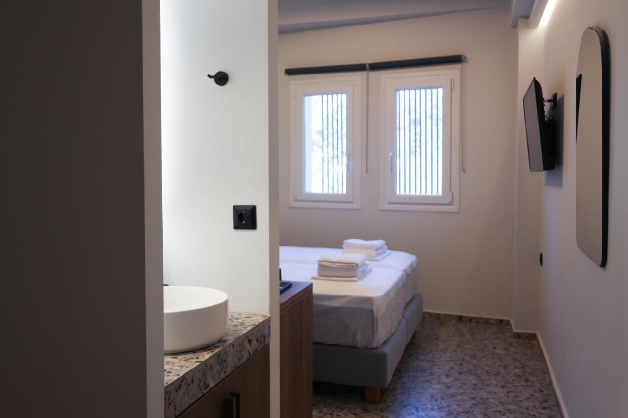 Uphill Unique Boutique Suites Σκιάθος Πόλη Εξωτερικό φωτογραφία